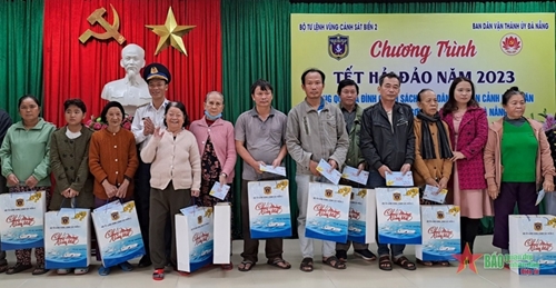 Vùng Cảnh sát biển 2 tổ chức Chương trình “Tết hải đảo” tại Đà Nẵng